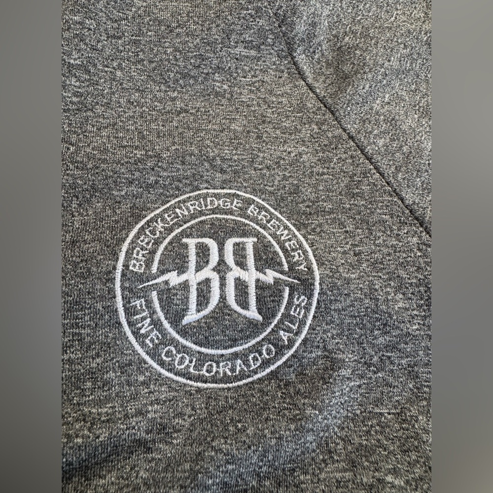Breckenridge Brewery Men’s Large Gray pullover used perfect shape